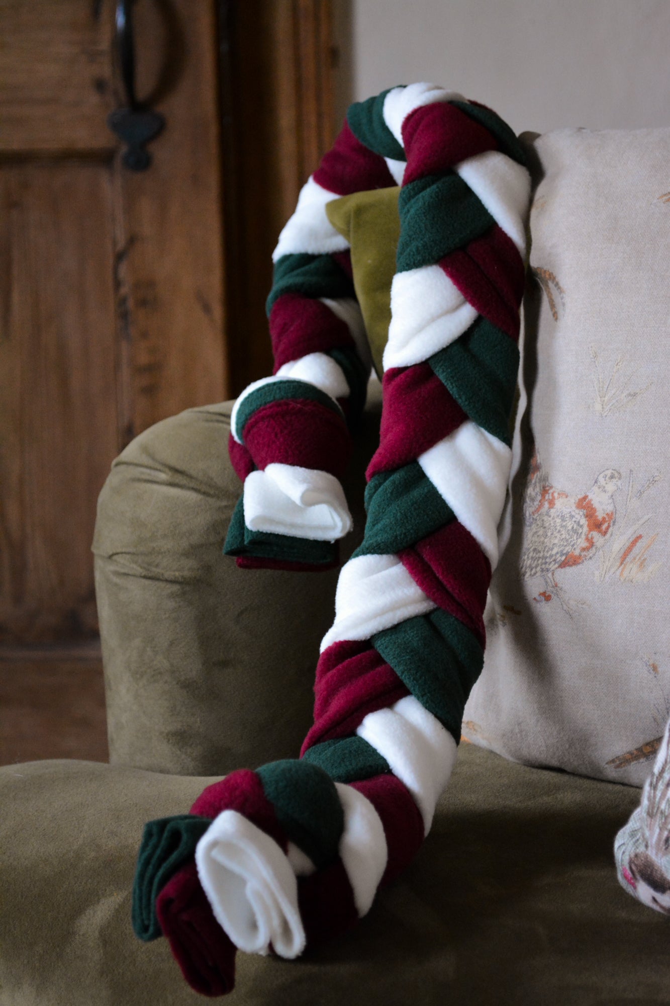 MISTLETOE Enrichment Snuffle Toy