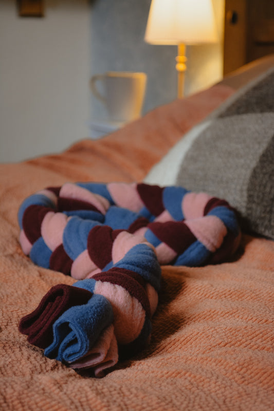 MIDNIGHT ROSE Forager’s Plait – Snuffle Toy Puzzle Feeder